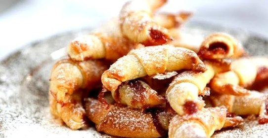 Рогалики из песочного теста
