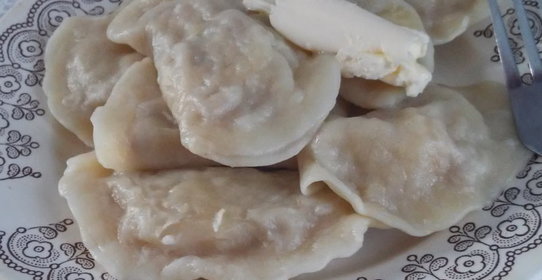 Вареники с квашеной капустой и мясом