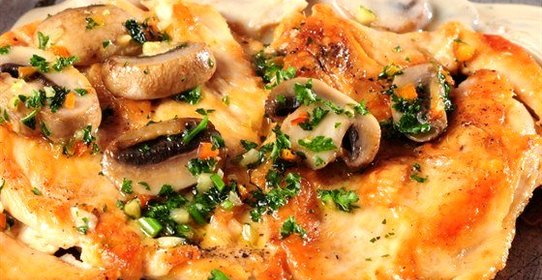 Куриное филе с грибами и сыром