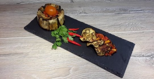 Лазанья из баклажанов с сыром Моцарелла и грибами лисичками