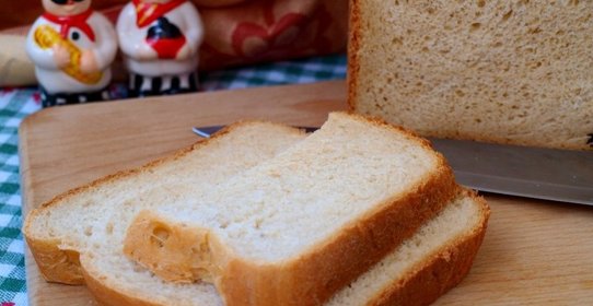 Манный хлеб на молоке в хлебопечке