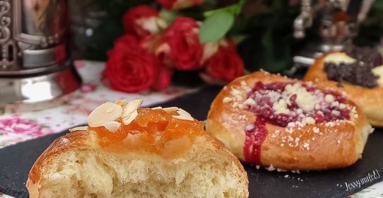 Домашние ватрушки с тремя видами начинок