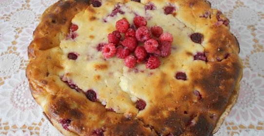 Малиновый пирог-чизкейк