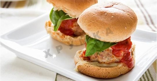 Булочки с фрикадельками из индейки