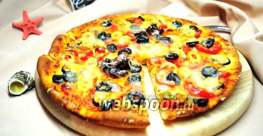 Пицца с морским коктейлем