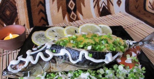 Скумбрия, фаршированная диким чёрным рисом