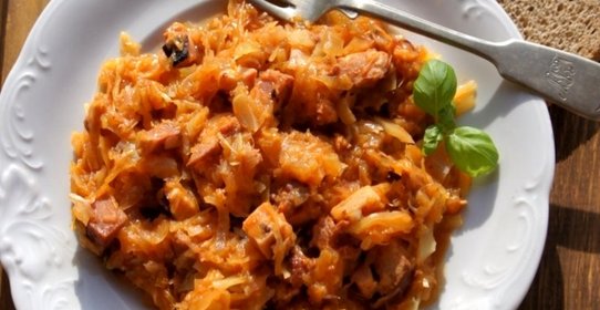 Бигус с сосиской