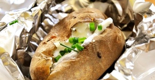 Картофель в фольге в мультиварке