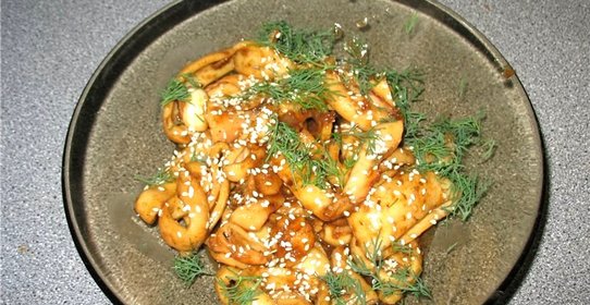 Кальмары с чесноком