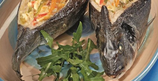 Дорада с начинкой из сладкого перца