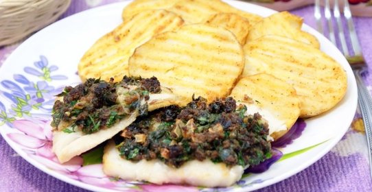 Треска с картофельными ломтиками