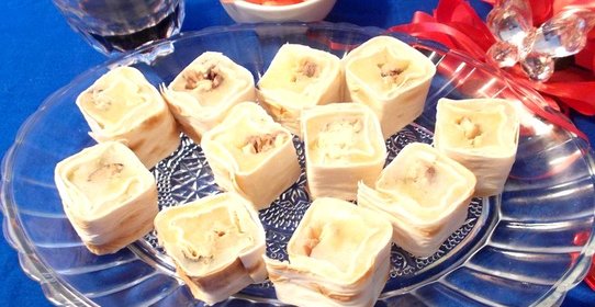 Рулетики из лаваша с картофелем и консервированной сайрой