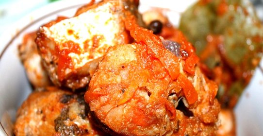 Тушеная рыба хек