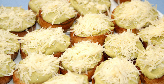 Брускетта со сливочным пюре