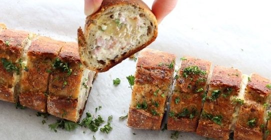 Багет с ветчиной и сыром