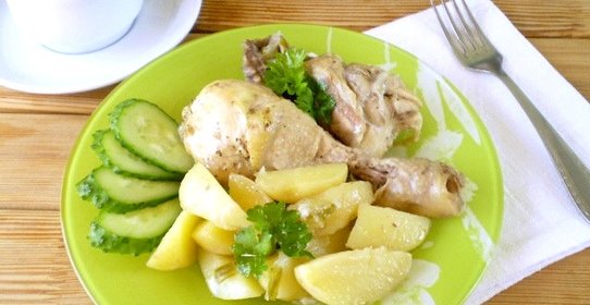 Тушеная курица с картошкой в мультиварке