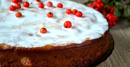 Пирог с рябиной