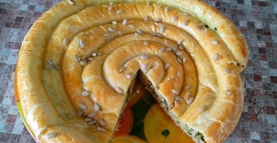 Пирог со шпинатом и сыром