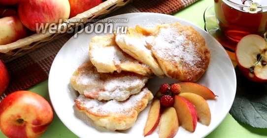 Оладьи с фруктами