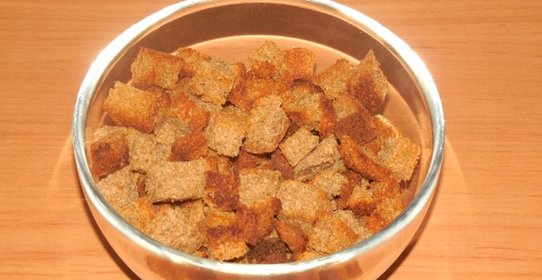 Сухарики из черного хлеба в духовке