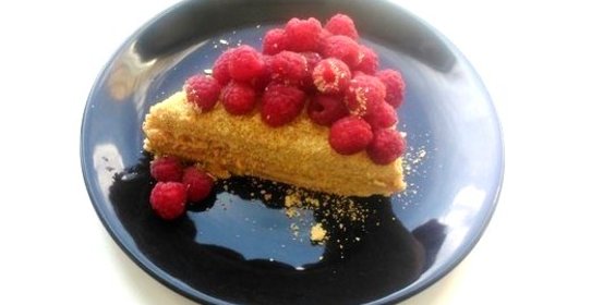 «Наполеон» и с клубничной прослойкой