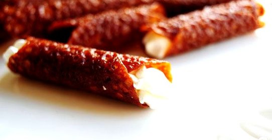 Трубочки со сливочной начинкой