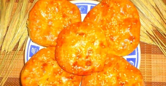 Творожные лепешки с начинкой