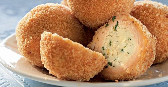 Котлеты из белой и красной рыбы