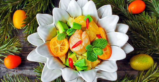 Салат с морским гребешком, мятой и апельсином