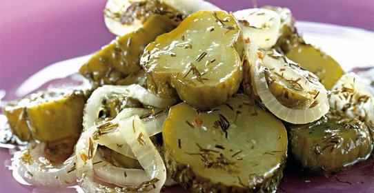 Салат из огурцов с кориандром