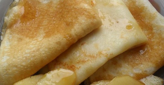 Блинчики с грушей фламбе