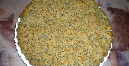 Постный кукурузный пирог с маком