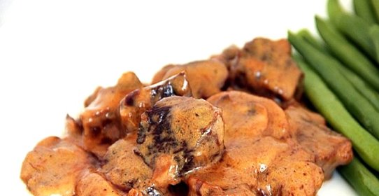 Говядина в духовке в сметане