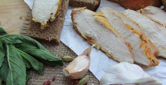 Куриное филе, томленое в молоке