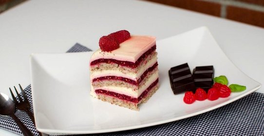 Малиновый торт