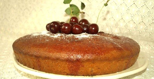Пирог с вишневым сиропом