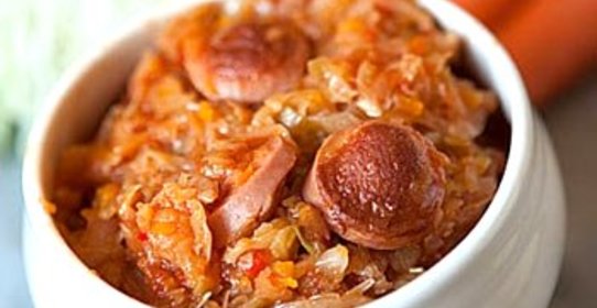 Капустная солянка с сосиской