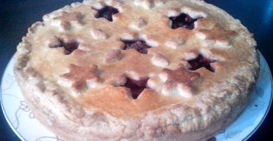 Ягодно-яблочный пирог