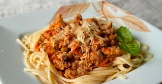 Паста с мясным соусом