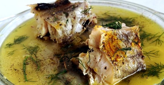 Минтай под сливочным соусом