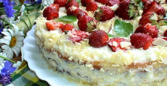 Торт « Клубника на дереве»