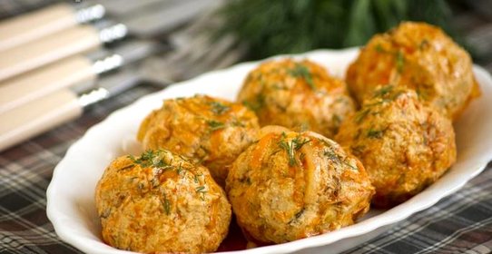 Куриные тефтели с капустой