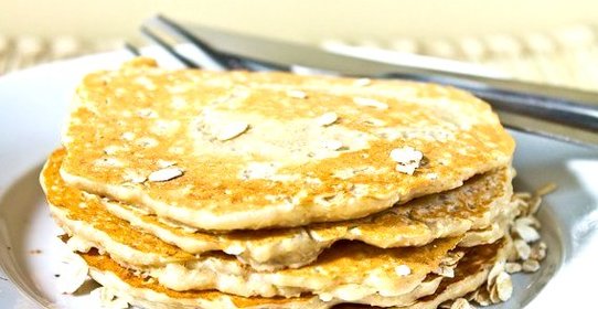 Оладьи из овсяных хлопьев на кефире