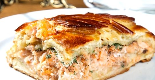 Быстрый пирог с сёмгой