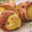 Картофель, фаршированный в беконе