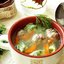 Суп с клецками из шпината и фрикадельками