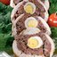 Мясной рулет с перепелиными яйцами