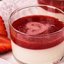 Ванильная панна котта с клубничным соусом