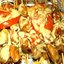 Мидии, запеченные с помидорами, сыром и луком