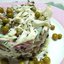 Салат из капусты с ветчиной и горошком